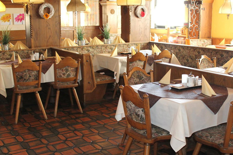 Hotel Restaurant Schwartz, Wiener Neustadt, Austria