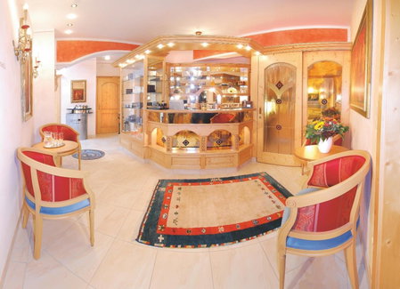 Hotel Neue Post, Hippach, Austria