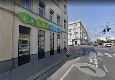 10-Min Walk to Hauptbahnhof, Cozy Private Rooms with AC, TV & WIFI, Favoriten, Austria