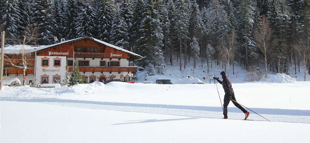 Hotel · Pension Bärenwirt, Telfs
