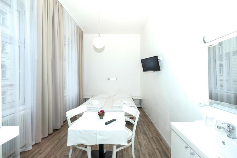 Timeout City Hotel, 5 min to city center, Self Check In, Vienna, Austria