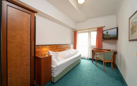 Hotel Edelweiss, Saalfelden am Steinernen Meer, Austria