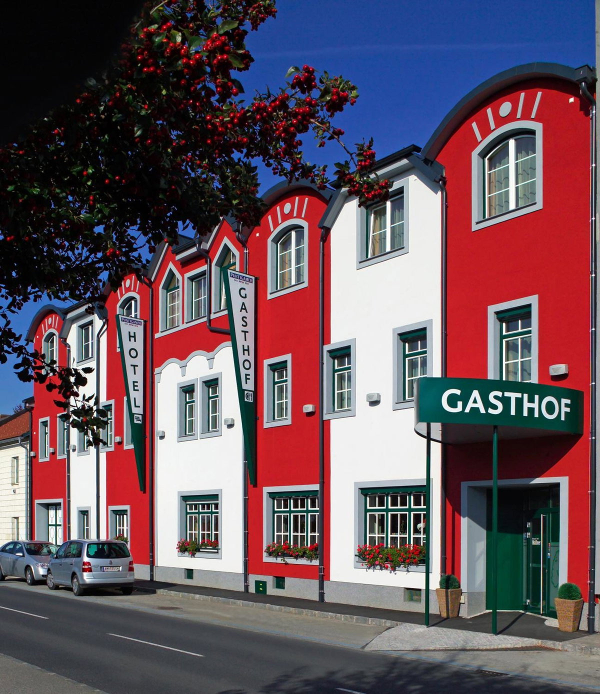 Hotel Restaurant Wallner I contactless check-in, Austria