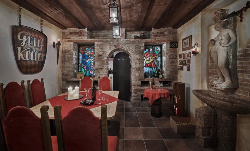Hotel Goldener Greif, Kitzbühel, Austria