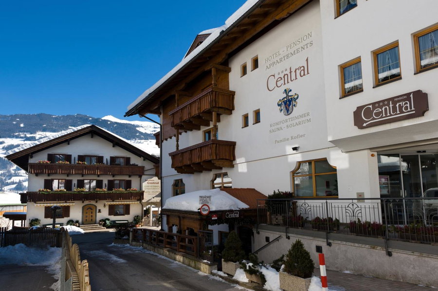 Hotel & Apart Central, Fügen, Austria