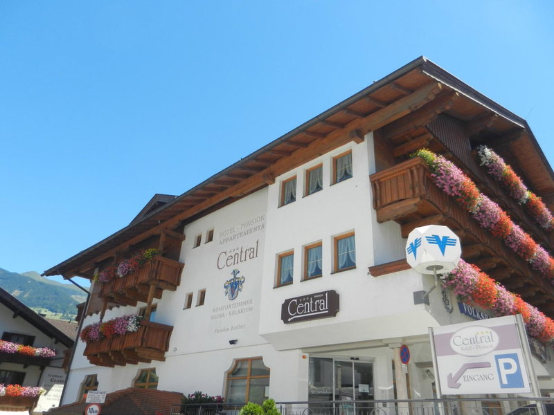 Hotel & Apart Central, Fügen, Austria