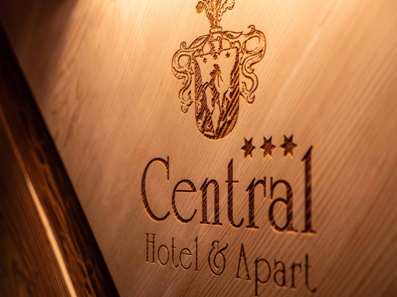 Hotel & Apart Central, Fügen, Austria