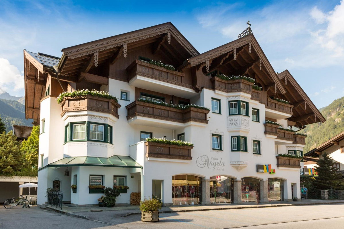 Villa Angela, Austria