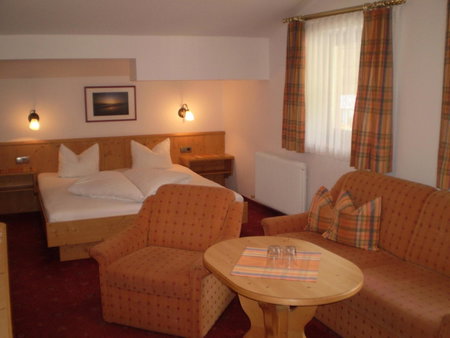 Apart Hotel Garni Strasser, Zell am Ziller, Austria