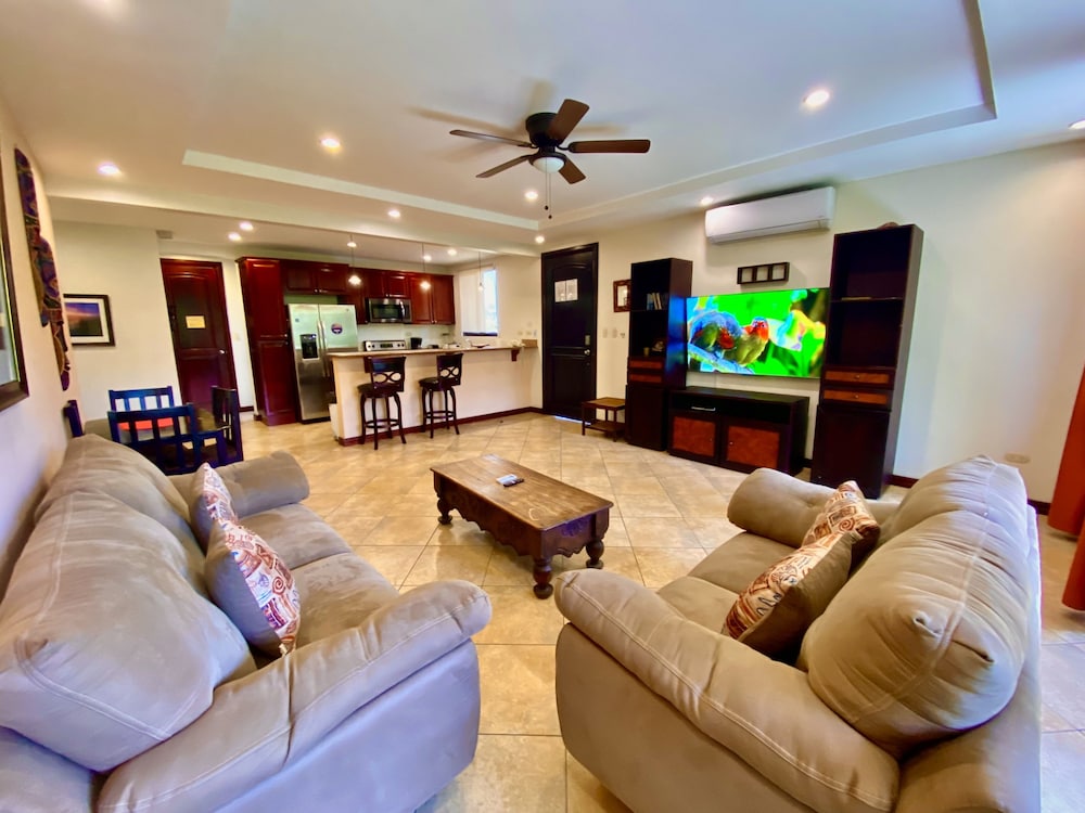Monte Carlo Luxury Condominiums, Costa Rica