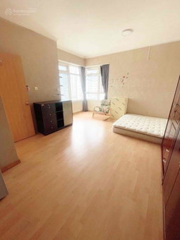 Apartment for rent in Ho Chi Minh City, Vietnam · Saigon Pearl · 3 rooms, 2 baths