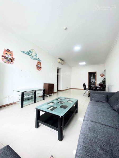 Apartment for rent in Ho Chi Minh City, Vietnam · Saigon Pearl · 3 rooms, 2 baths