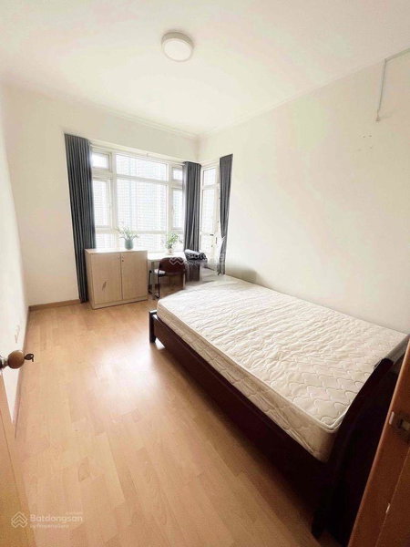 Apartment for rent in Ho Chi Minh City, Vietnam · Saigon Pearl · 3 rooms, 2 baths