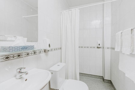 Guesthouse Narfastaðir, Laugar, Исландия