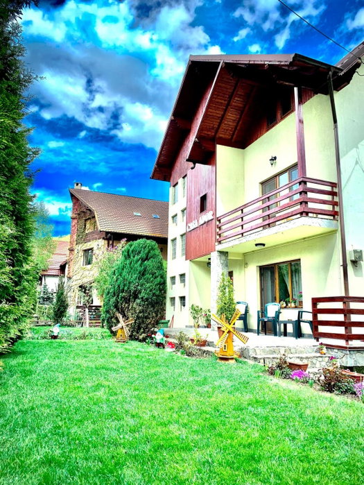 Casa Ador, Breaza, Romania
