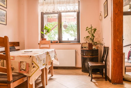 Mango Rooms, Brasov, Romania