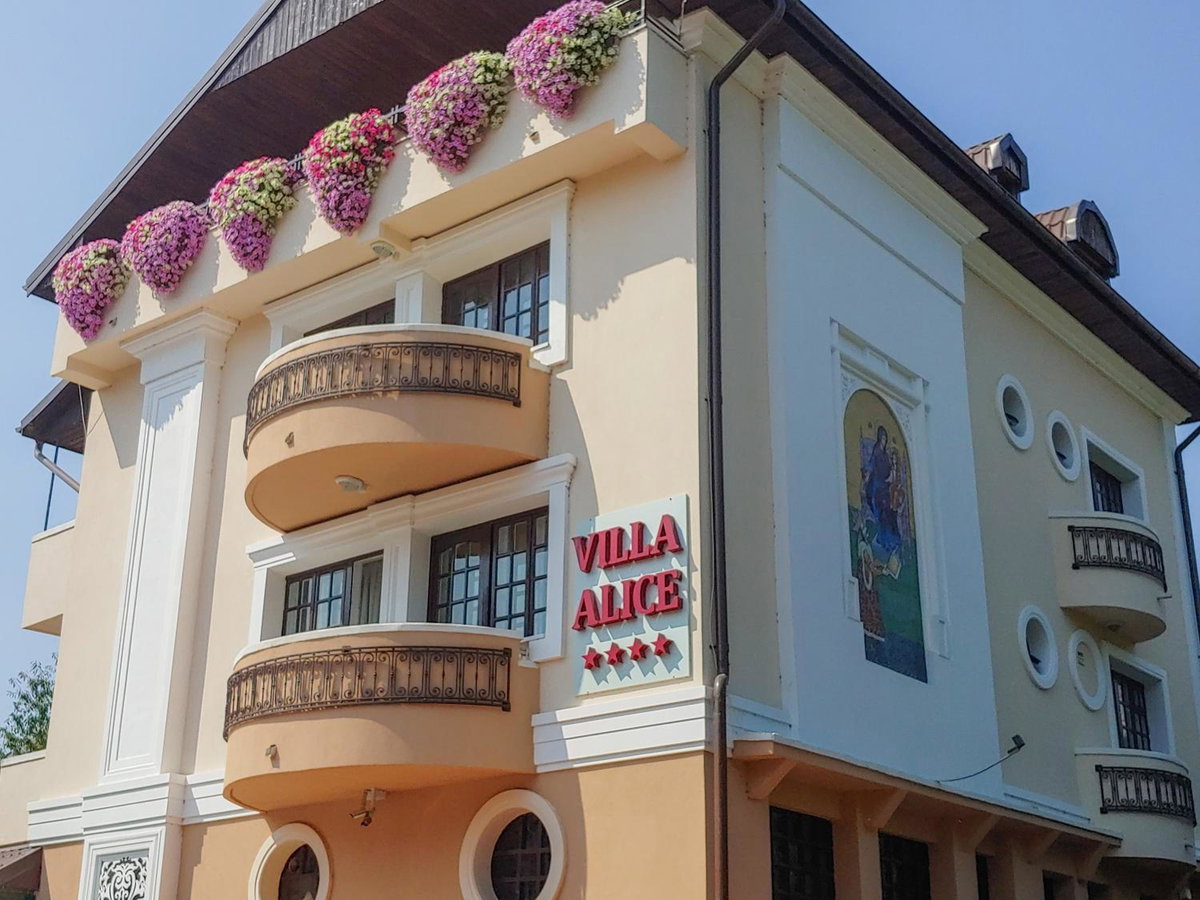 Hotel · Villa Alice, Suceava