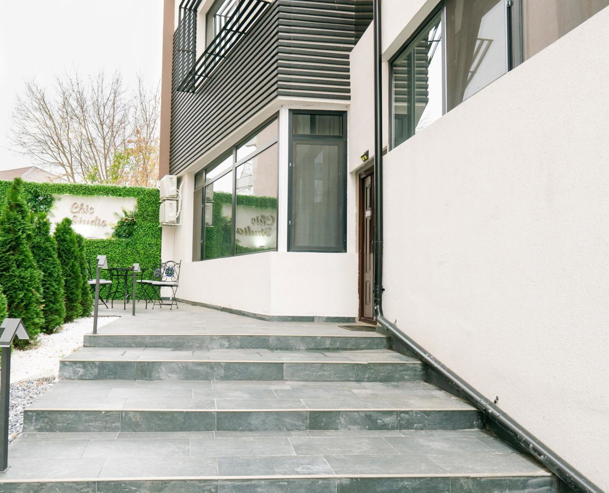 Hotel · Chic Studio, Sector 3