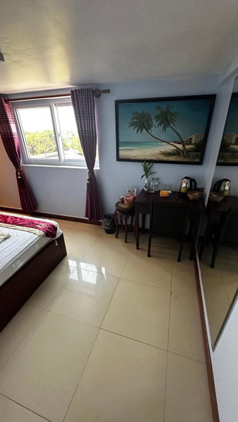 Hawaii Lounge, Sihanoukville, Cambodia