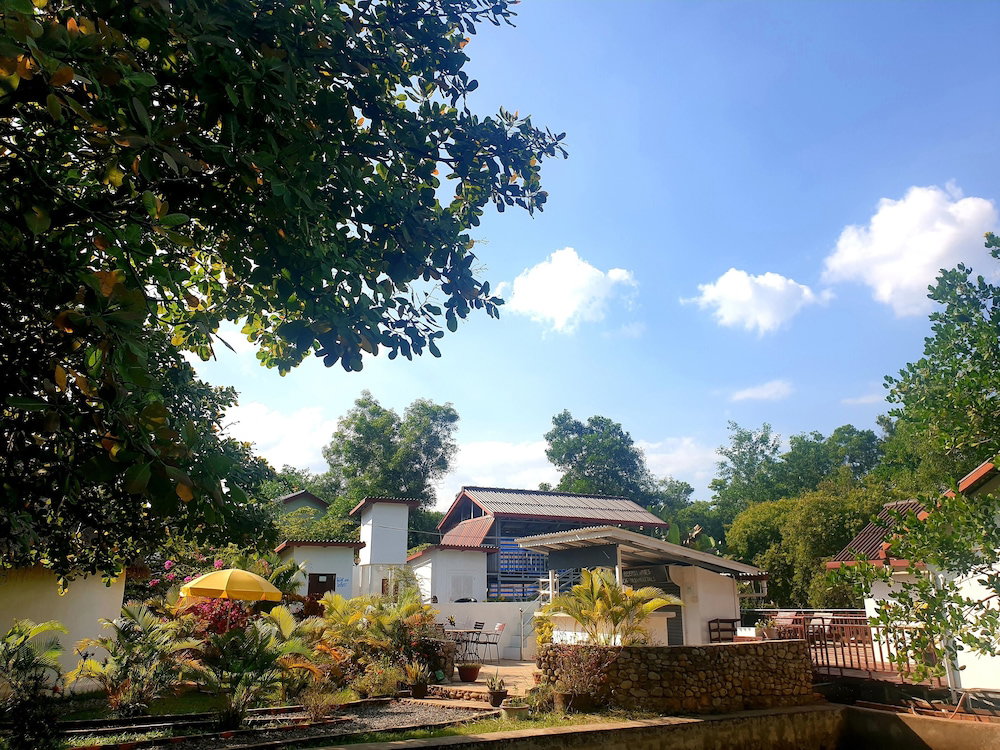 Отель · Bohemiaz Resort and Spa, Kampot