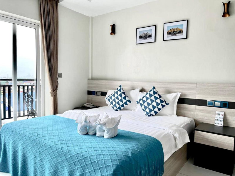 Twin Hotel Kampot, Kampot, Cambodia