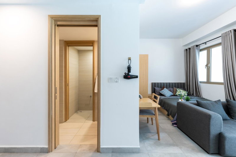 Axis Residence by Caerus Management, Phnom Penh, Camboya