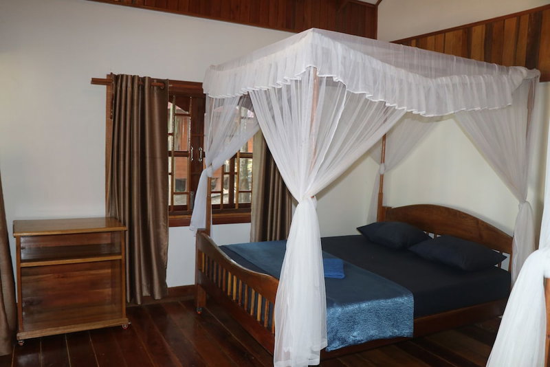 Tree House Bungalows Resort, Koh Rong, Cambodia