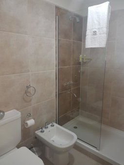 Illia 121 Apart Hotel, Neuquen, Argentina