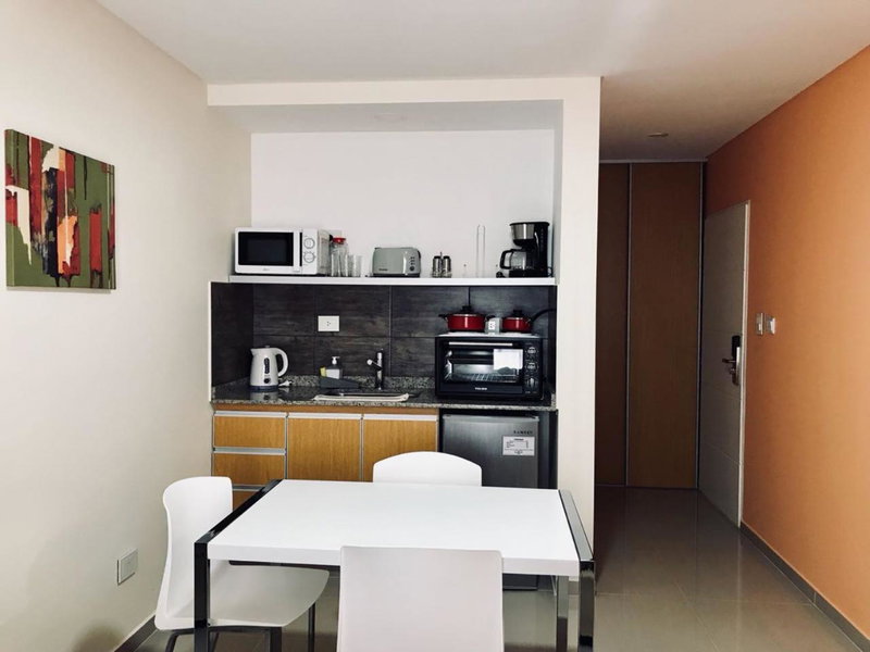 Illia 121 Apart Hotel, Neuquen, Argentina