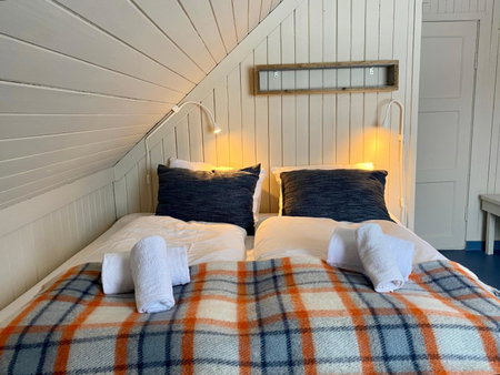 Nøtnes Midnattsol GuestHouse, Skrova, Norway