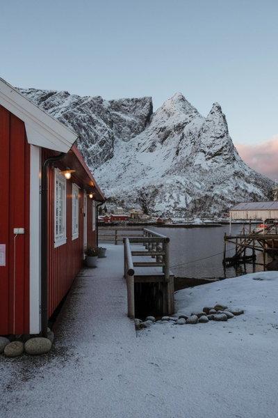 Maybua by May's, Reine, Noruega