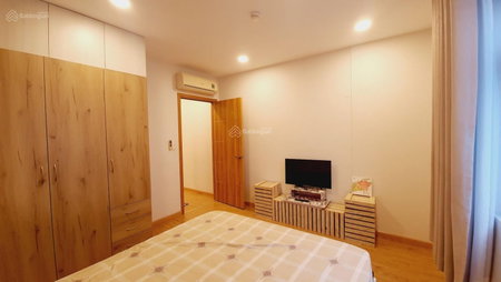 Apartment for rent in Ho Chi Minh City, Vietnam · Saigonhomes · 3 rooms, 3 baths
