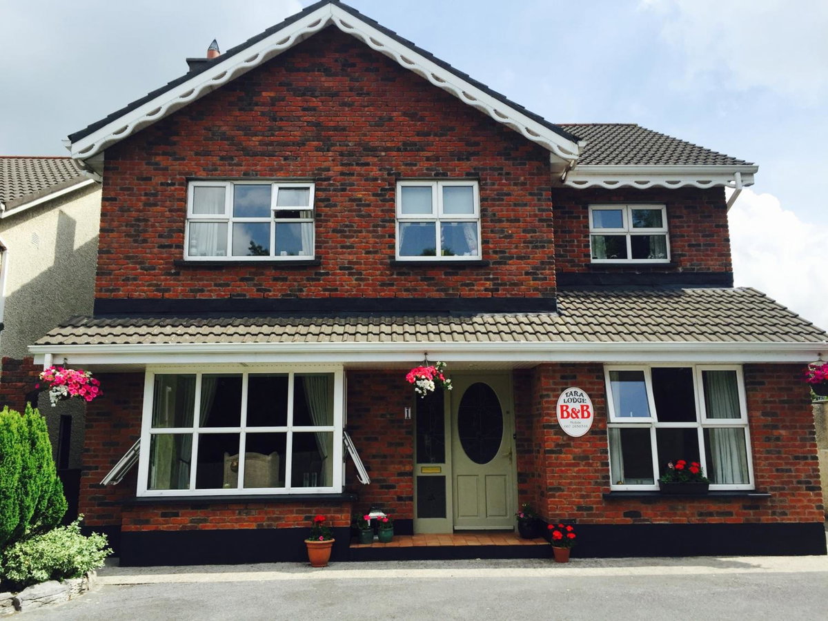 Hotel · Tara Lodge Galway, Galway