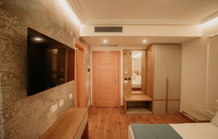 Martiness Hotel, Durres, Албания