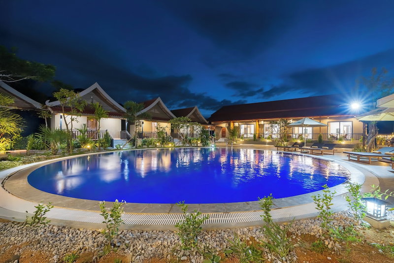 Paradise Mountain View Resort, Vang Vieng, Laos