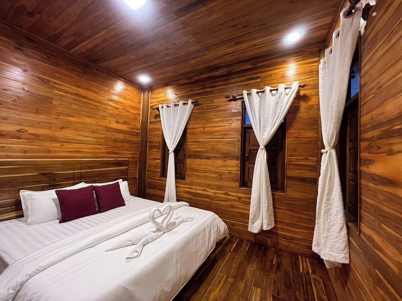 Vangnamthip Meung Feung Hotel, Ban Don, Laos
