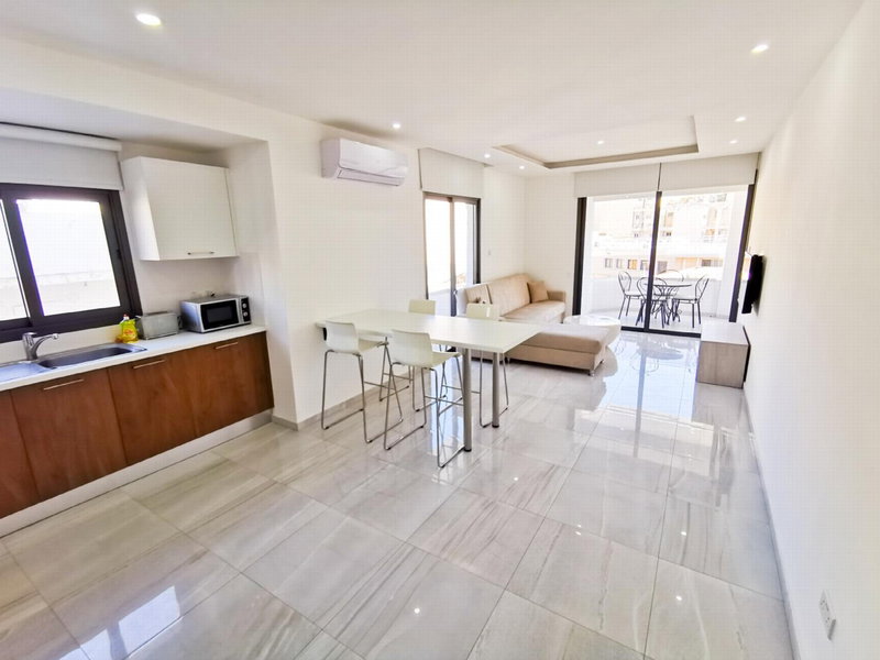 Vasilo Court Seaview City Apartment, Larnaca, Кипр