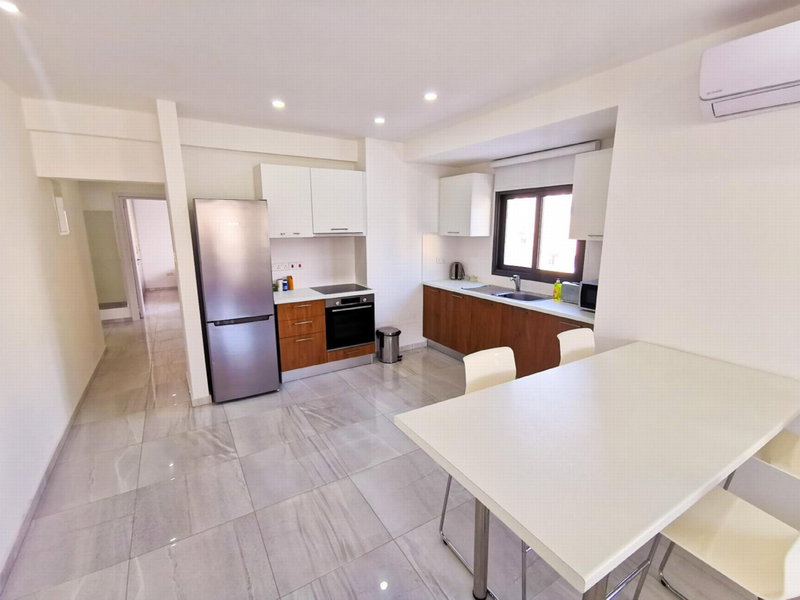 Vasilo Court Seaview City Apartment, Larnaca, Кипр