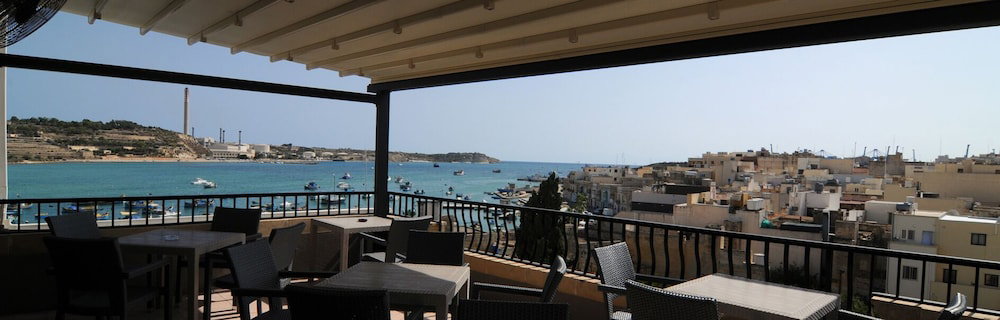 Hotel · Port View Guest House, Zabbar