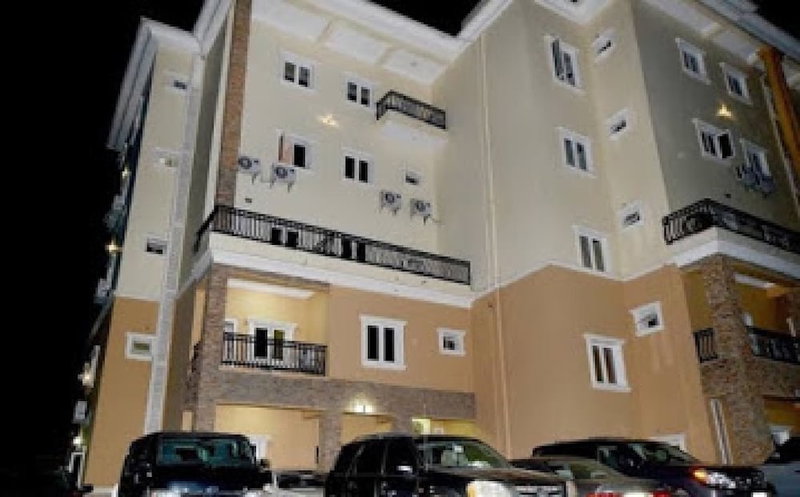 Room-nippon Grand Hotels - Grand Suite, Abuja, Nigeria