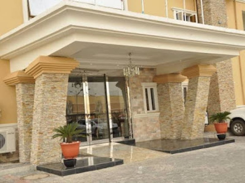 Room-nippon Grand Hotels - Grand Suite, Abuja, Nigeria