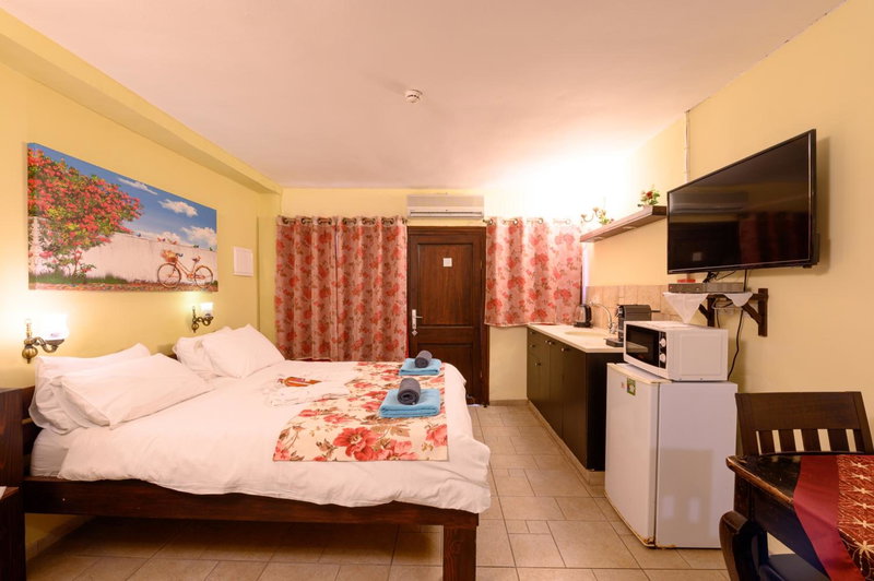 My Place in the Colony, Zikhron Ya'aqov, Израиль