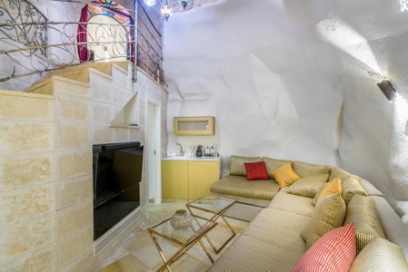 Western Wall Luxury House - Avraham, West Jerusalem, Israel
