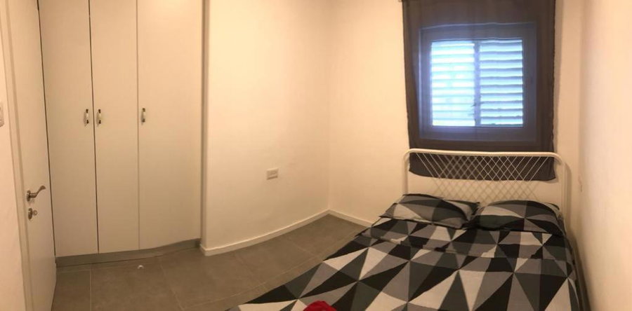 Isramax low-cost apartment near the sea., Bat Yam, Israel