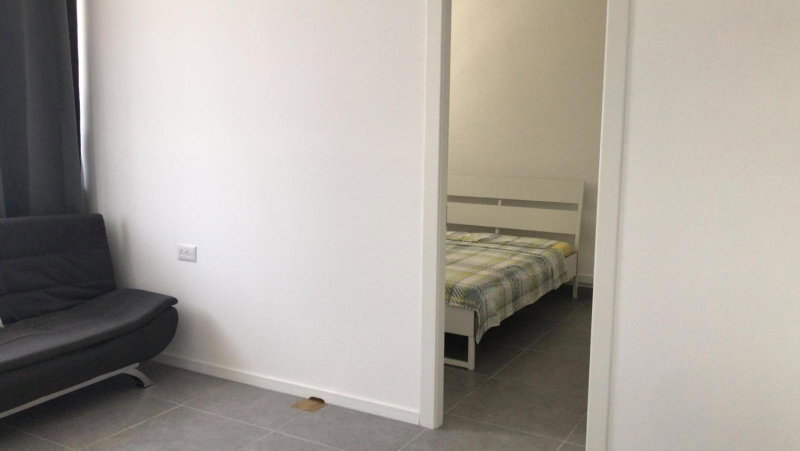 Isramax low-cost apartment near the sea., Bat Yam, Israel