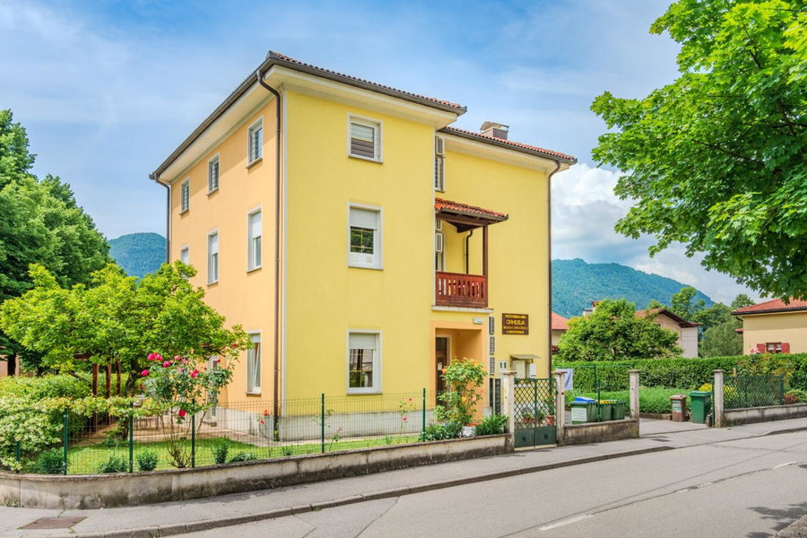 Apartments Orhideja, Tolmin, Eslovenia