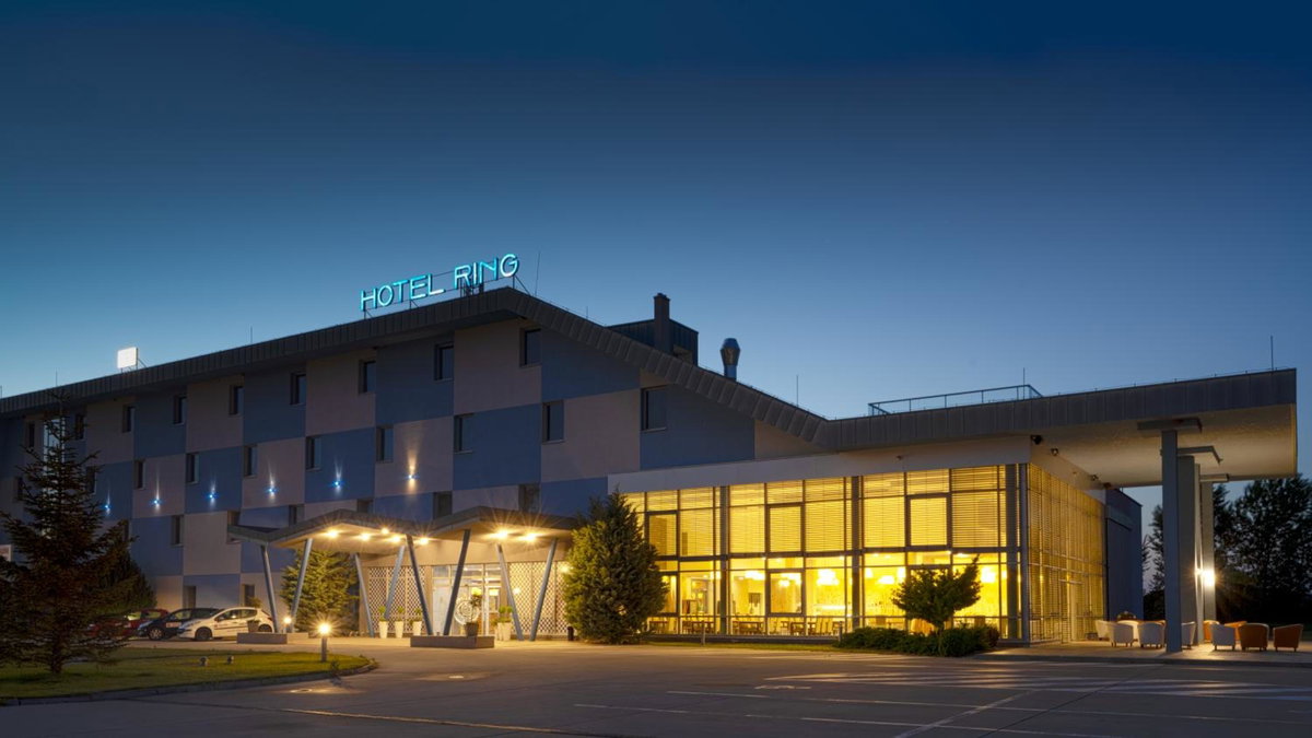 Hotel · Hotel Ring, Dunajska Streda