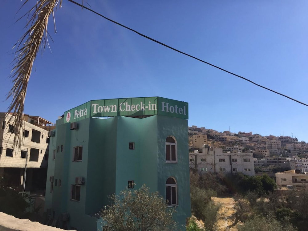 Отель · Petra Town Check-In Hotel, Wadi Musa