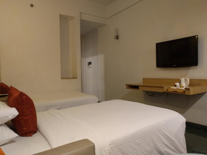 Lemon Tree Hotel, Udyog Vihar, Gurugram, Gurgaon, India