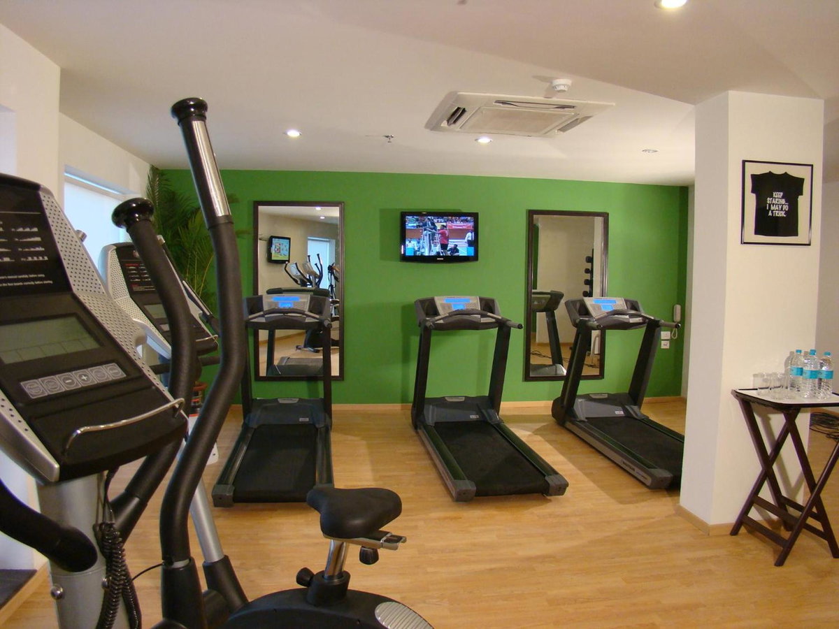 Hotel · Lemon Tree Hotel Chennai, Alandur